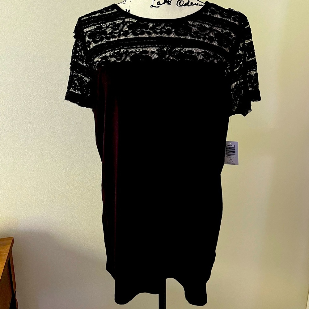 NWT Lace-topped Torrid 1X (14-16) Black Tee